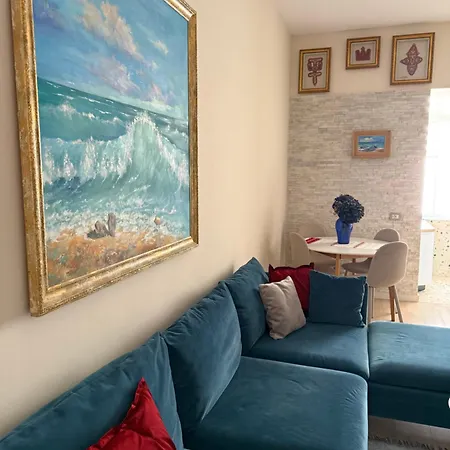 Ferit's Near Center Appartement Tirana