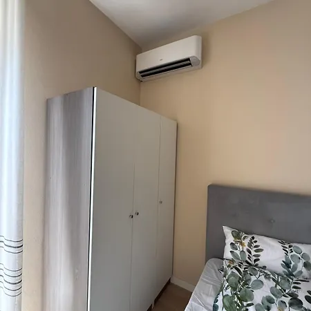 Ferit's Near Center Appartement Tirana